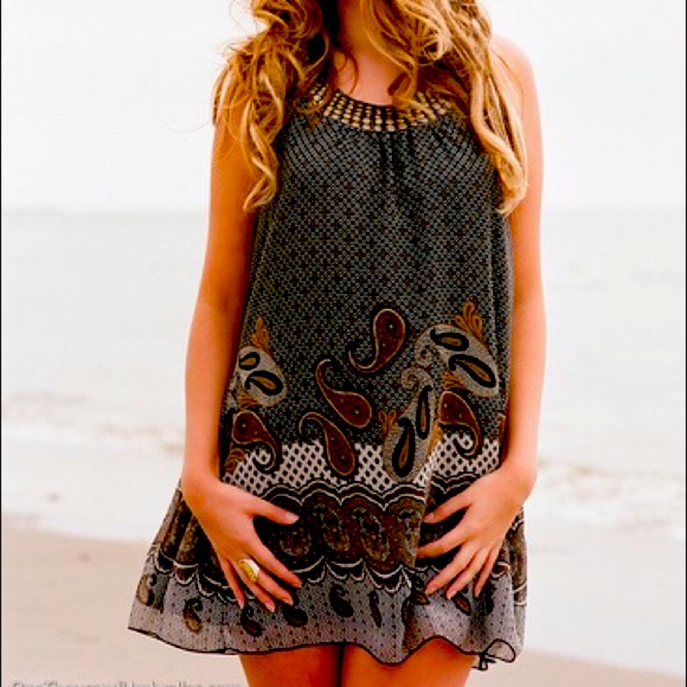Shift dress or wear with leggings